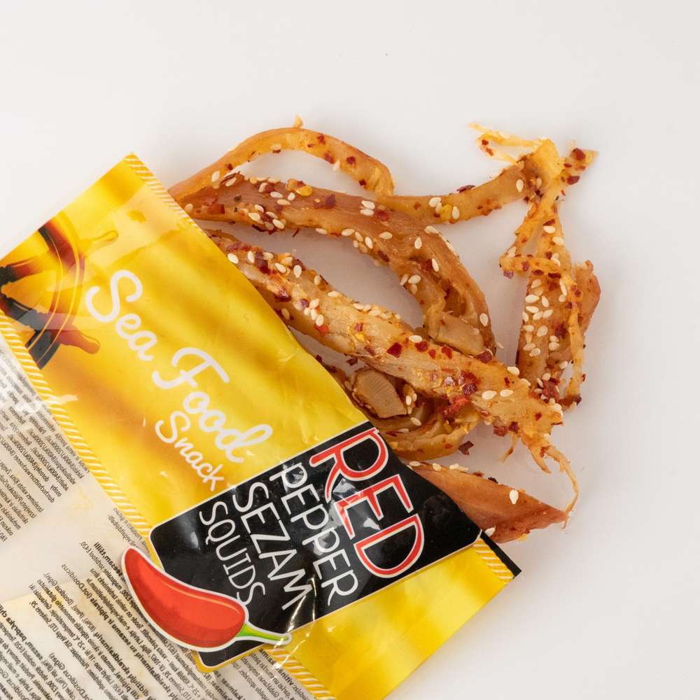 Dried squid with sesame and pepper (lot.dosidicus gigas)
