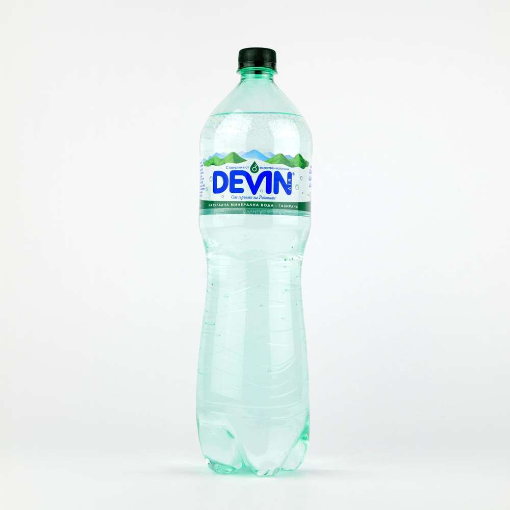 Mineral Carbonated Water Devin