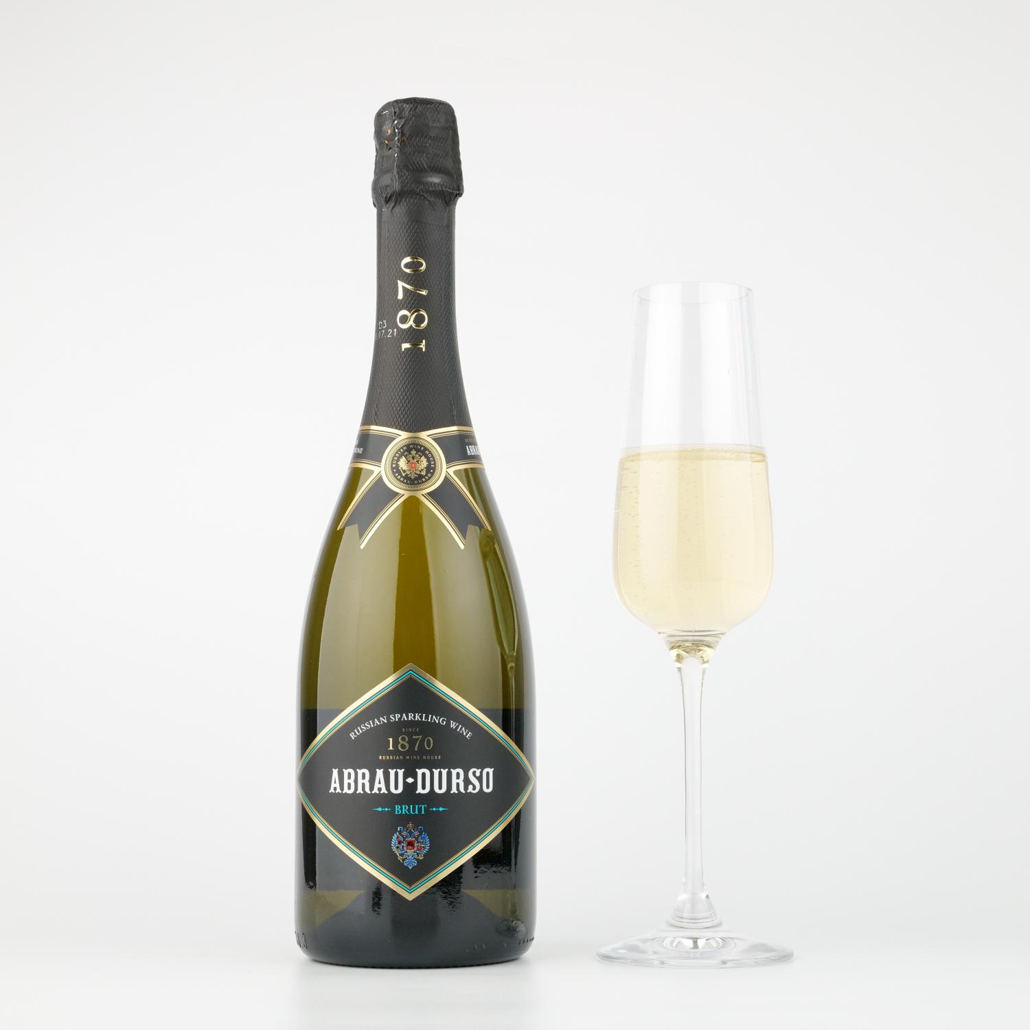 Sparkling wine white Abrau-durso