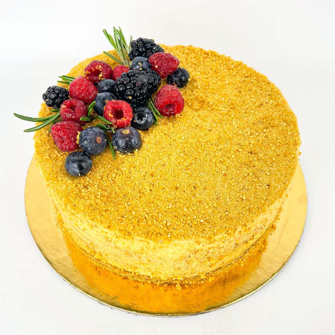 Honey Cake With Berries 1kg